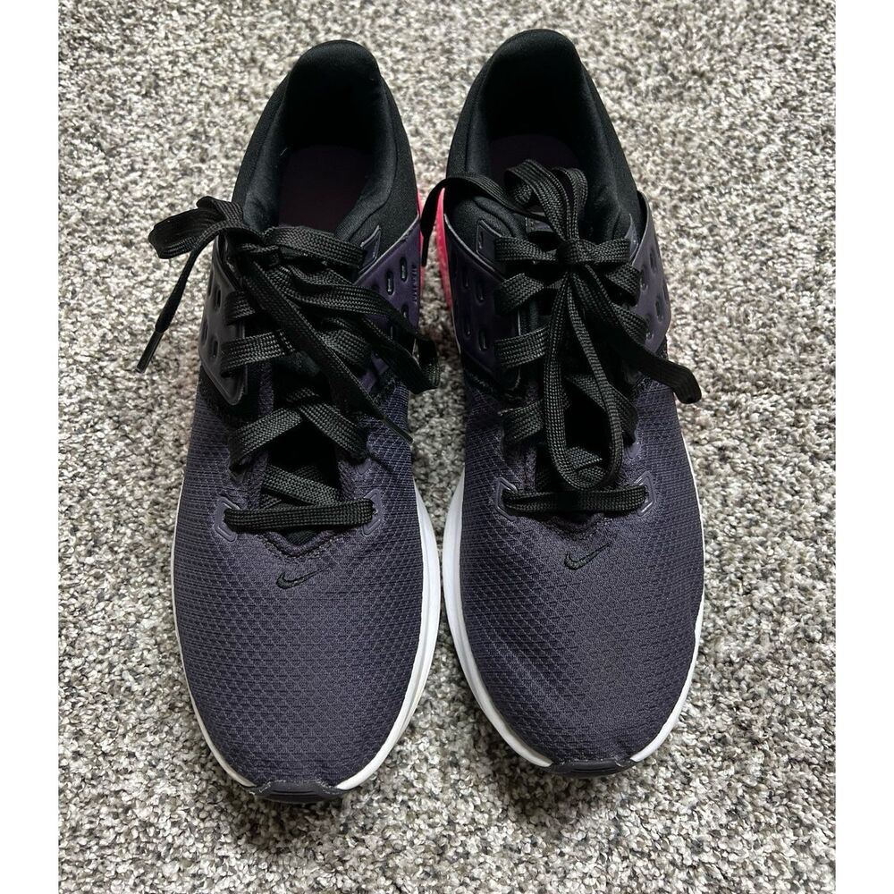Nike shoes for women/ men